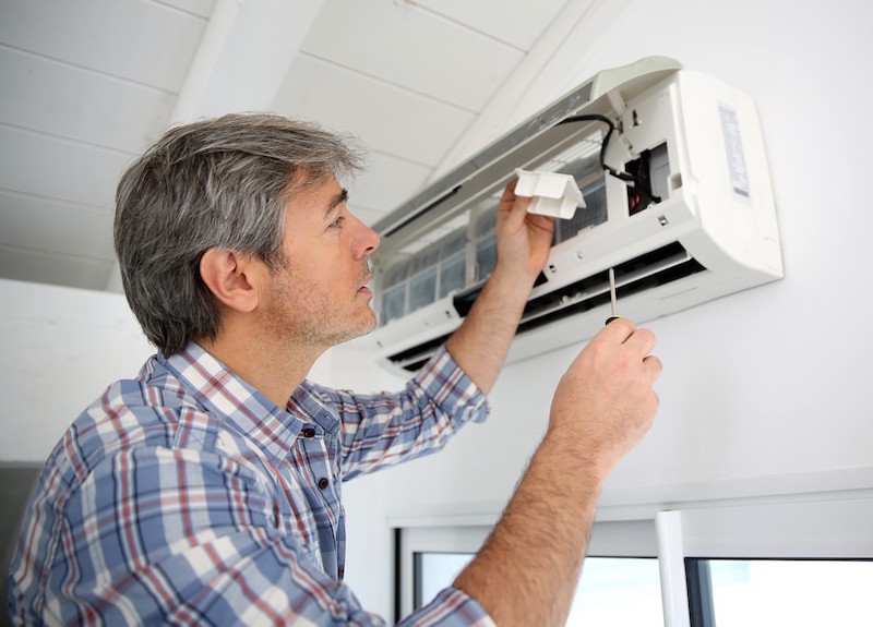 Чистка та обслуговування кондиціонерів у Вінниці